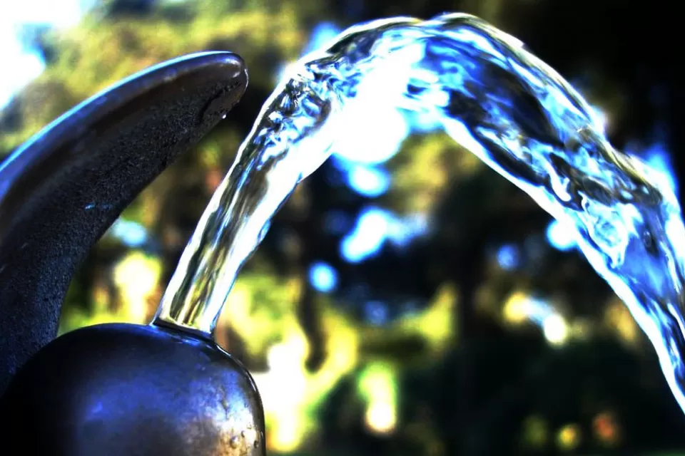 drinking water fountain